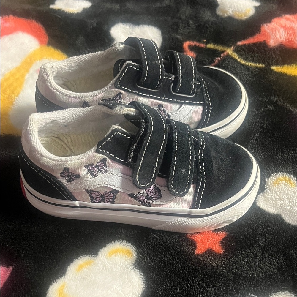 Size 6 Toddler Kids Black, White & Pink Butterfly Vans - Picture 4 of 7